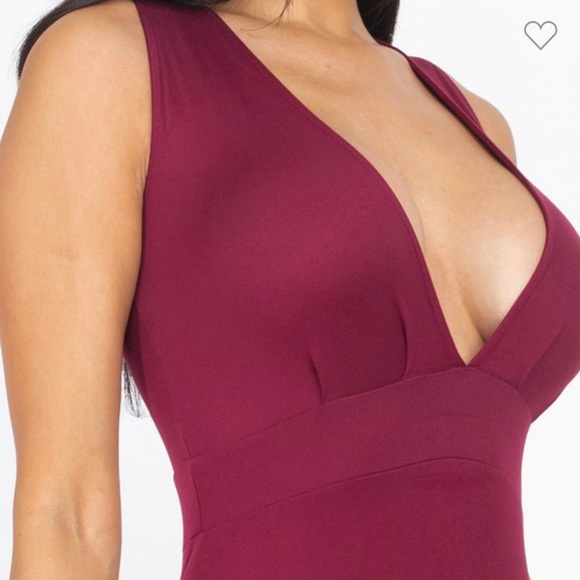 New Burgundy Deep V Neck Front Tuck Bodycon Dress - Picture 5 of 6